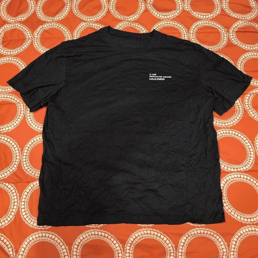 Lululemon Graphic Tee In Black